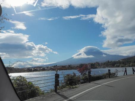 雲と富士山 雲と富士山 空,山,富士山の写真素材