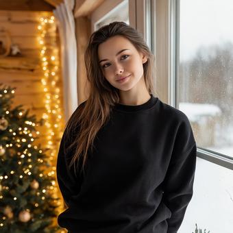 窓辺の明るい笑顔 窓辺の明るい笑顔の写真