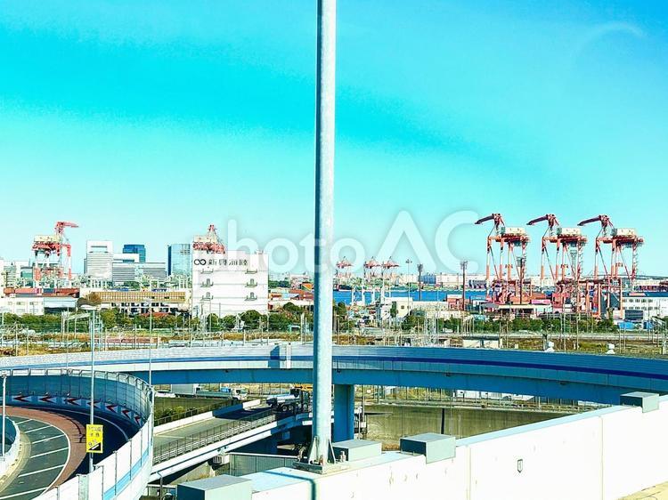 高速道路と街並みの写真素材 高速道路,街並み,ビルの写真素材