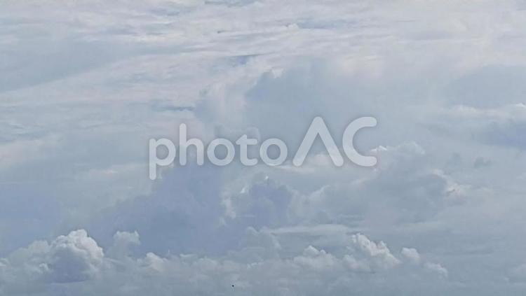 台風の前の雲 空,風景,景色の写真素材