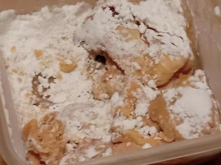 唐揚げ下ごしらえ 唐揚げ,鶏肉,食べ物の写真素材