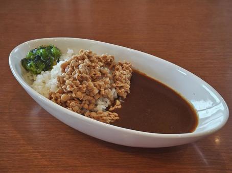 納豆カレー 納豆カレーの写真