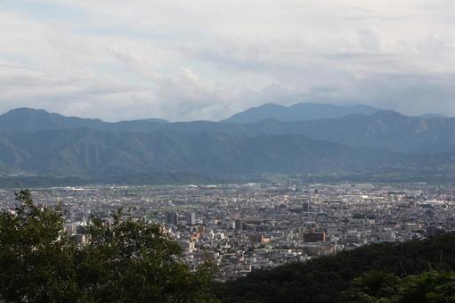山の上からの街の眺望@甲府 山の上からの街の眺望@甲府 街,見晴,山の写真素材