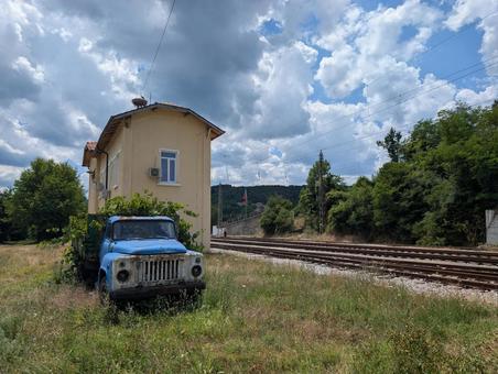 壊れた車 壊れた車 車,トラック,壊れたの写真素材