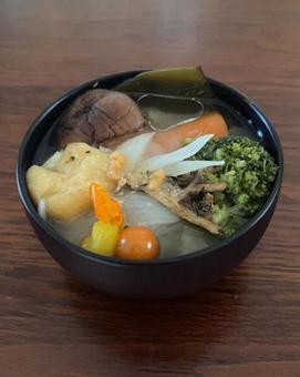 Photo, a lot of miso soup, ingredients for miso soup, ginseng, 