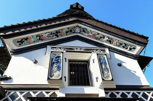 摂田屋　旧機那サフラン酒製造本店 鏝絵,こて絵,漆喰の写真素材