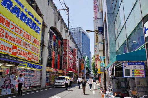 秋葉原2025夏　総武線高架北側電気街 秋葉原,jr山総武線,高架下の写真素材