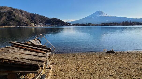 富士山と河口湖畔 富士山,河口湖,湖の写真素材