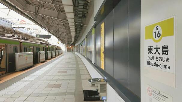 都営地下鉄新宿線東大島駅　東京都江東区 東大島駅,都営新宿線,地下鉄の写真素材