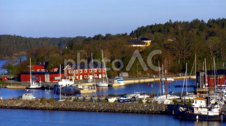 ストックホルム，「島と水路の都」に寄港 ストックホルム,クルーズ船の寄港,島と水路の都の写真素材