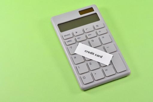 電卓とcredit card 電卓とcredit cardの写真