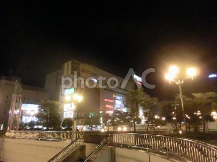 宇都宮駅前の夜景 鉄道,駅,観光の写真素材