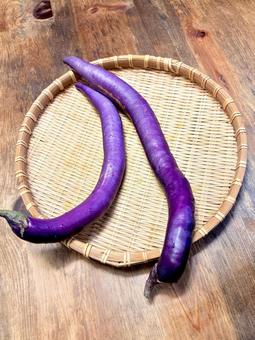 細長〜い茄子 04 大長茄子,ナス,野菜の写真素材