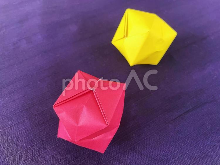 折り紙作品（風船）１２ 折り紙,風船,黄の写真素材