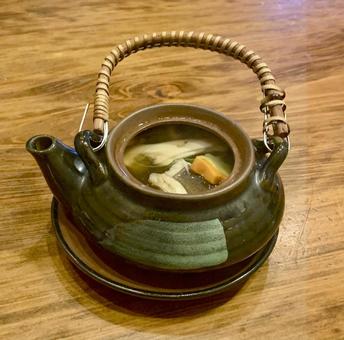 松茸の土瓶蒸し 松茸の土瓶蒸し 松茸,土瓶蒸し,まつたけの写真素材