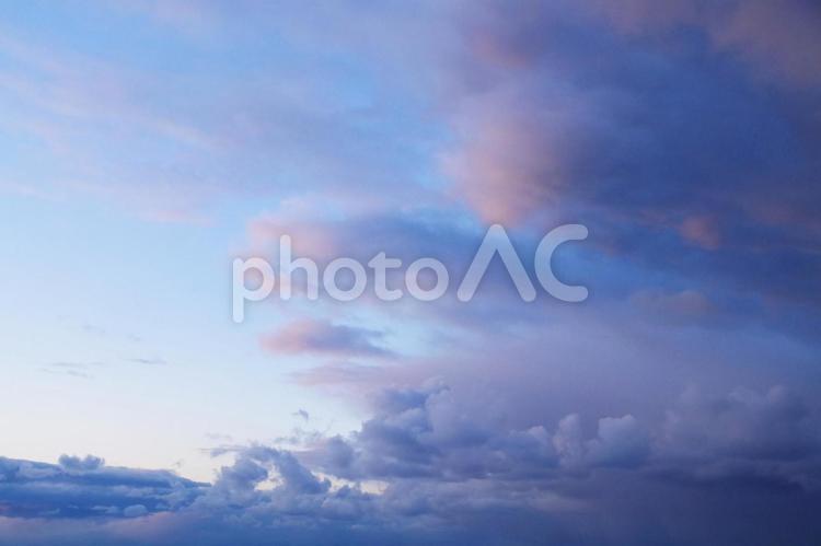 空と雲 空,雲,夕空の写真素材