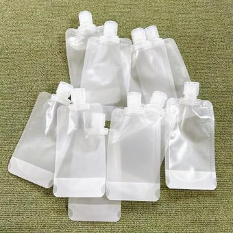 Photo, overseas trip, shampoo, refill, 
