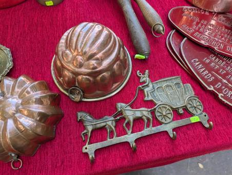 蚤の市 パリ,フランス,ヨーロッパの写真素材