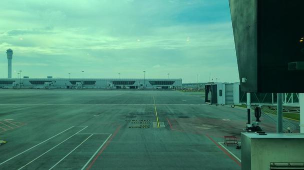 滑走路と空港 滑走路と空港 空港,エアポート,ターミナルの写真素材