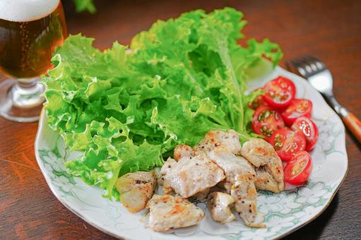 鶏むね肉のソテー 鶏むね肉のソテーの写真