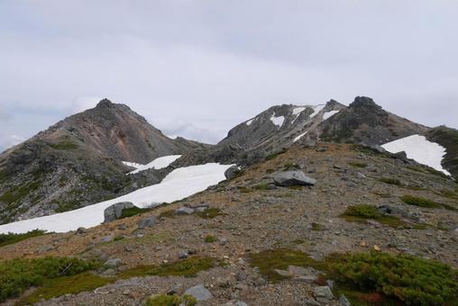 剣ヶ峰と御前峰 白山,御前峰,剣ヶ峰の写真素材
