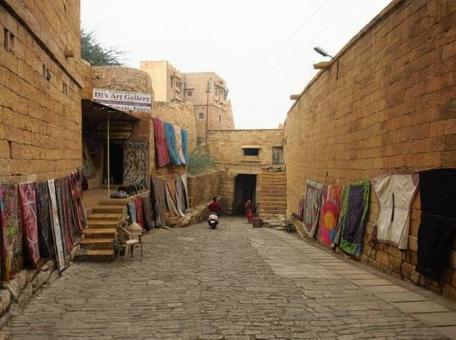 インド ジャイサルメールの路地裏 29 インド ジャイサルメールの路地裏 29の写真