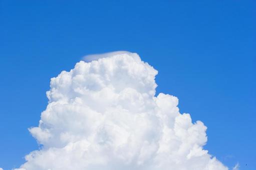 入道雲のある空 入道雲のある空の写真