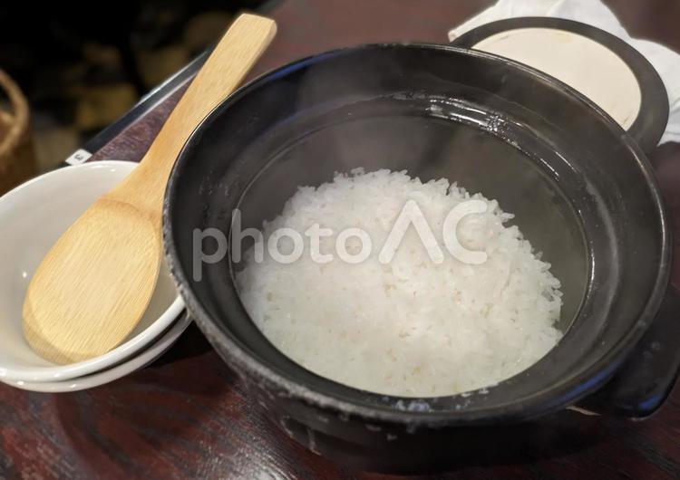 炊きたて土鍋ご飯１ ご飯,土鍋,ごはんの写真素材