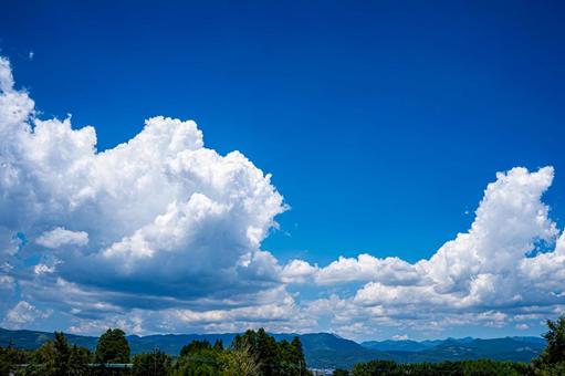 夏の入道雲と青空 夏の入道雲と青空 青空,入道雲,真夏の写真素材
