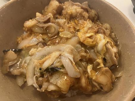 ホルモン丼 ホルモン丼の写真