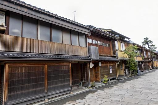 趣ある町並み 金沢 にし茶屋街 趣ある町並み 金沢 にし茶屋街 金沢,にし茶屋街,街並みの写真素材