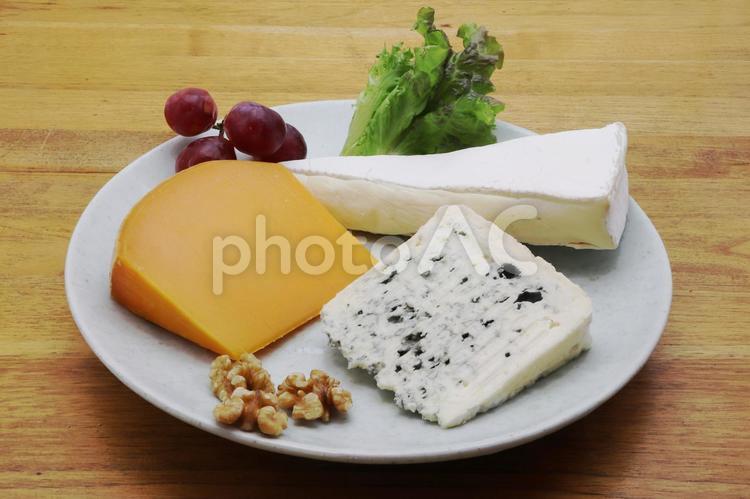 フランスのチーズ盛り合わせ　(Assiette de fromages) チーズ,盛り合わせ,フランスの写真素材