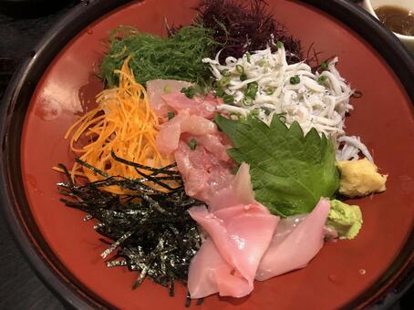 海鮮丼 海鮮,しらす,食べ物の写真素材