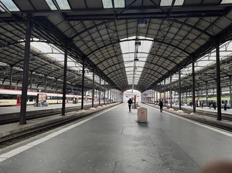 スイス 駅 スイス 駅の写真