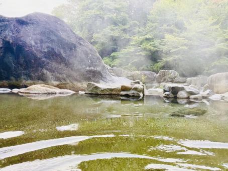 露天風呂　野天　 温泉,屋外,露天風呂の写真素材