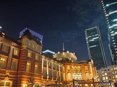 東京駅(夜) 東京駅(夜)の写真