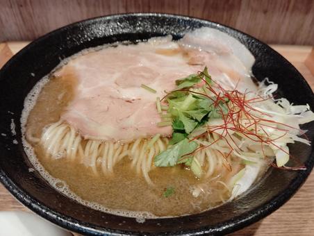 生ベニズワイガニ蕎麦 生ベニズワイガニ蕎麦の写真