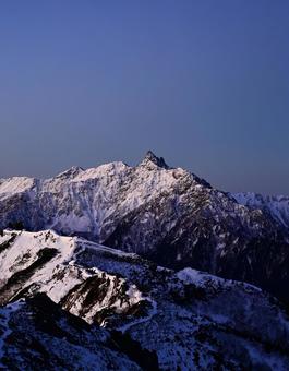 モルゲンロートの槍ヶ岳 冬,雪山,アルプスの写真素材