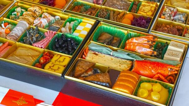 おせち料理の重箱と正月の豪華な盛り合わせ おせち,おせち料理,正月の写真素材