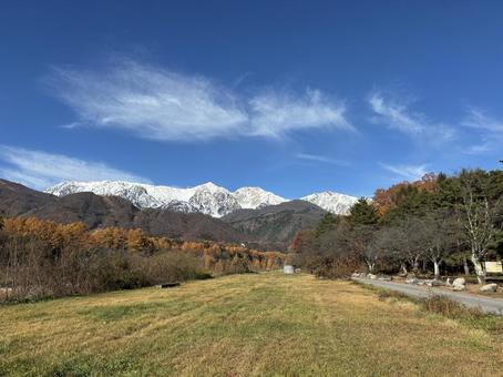 冠雪の北アルプス　白馬三山　長野県白馬村 冠雪,北アルプス,白馬三山の写真素材