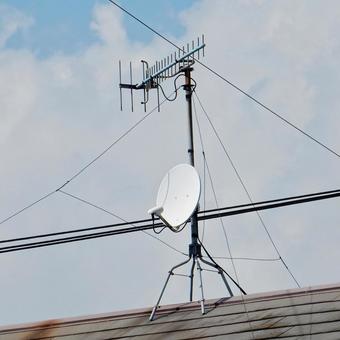 【風景写真】テレビ受信アンテナ 【風景写真】テレビ受信アンテナ アンテナ,テレビ,受信の写真素材