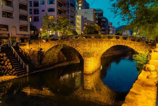 【長崎】眼鏡橋のライトアップ 【長崎】眼鏡橋のライトアップ 眼鏡橋,長崎,ライトアップの写真素材