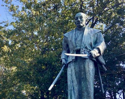 宮本武蔵像(武蔵塚公園・熊本県) 宮本武蔵像(武蔵塚公園・熊本県) 宮本武蔵,像,武蔵塚公園の写真素材