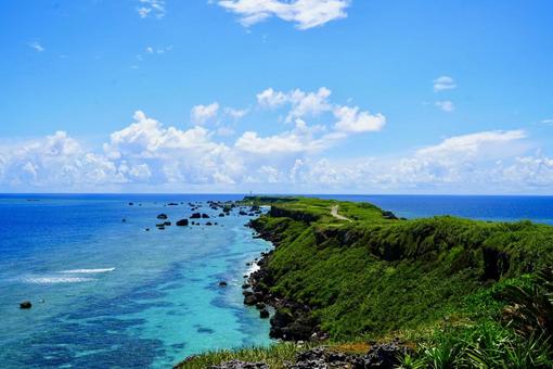 東平安名崎展望台から望む宮古ブルーの海 東平安名崎展望台から望む宮古ブルーの海 東平安名崎,宮古島,宮古ブルーの写真素材