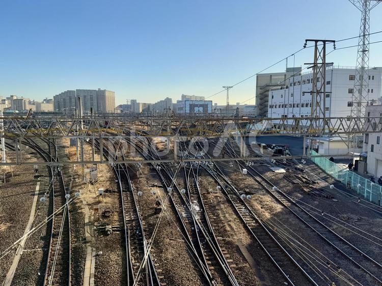 南千住　朝　歩道橋から見た線路 線路,jl,交通機関の写真素材