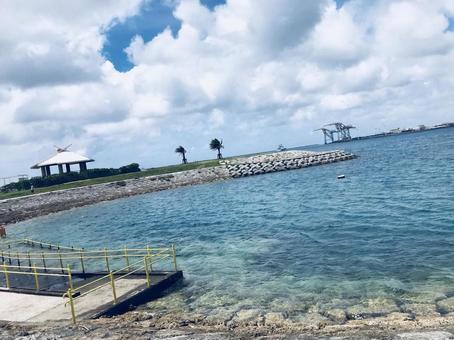 青い海 沖縄の海,沖縄,海の写真素材