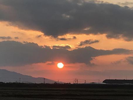 日暮れ 夕暮れ 日暮れ 夕暮れの写真