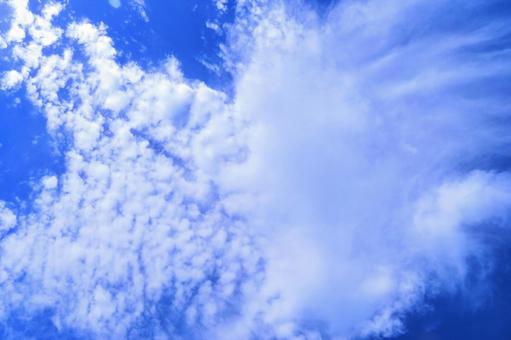 空画像・背景素材/秋の空雲 空画像・背景素材/秋の空雲の写真