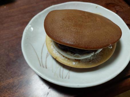 どらやき どら焼き,スイーツ,あんこの写真素材