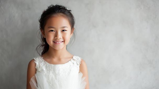 ウェディングドレスを着た女児2の写真